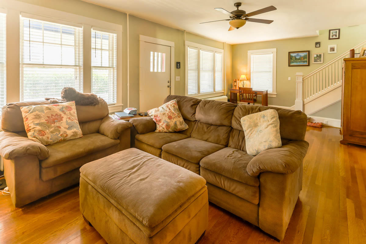 1822 Arlington Road Southwest Roanoke, VA 24015 - Photo 4 of 44 DGA_3147-HDR-6