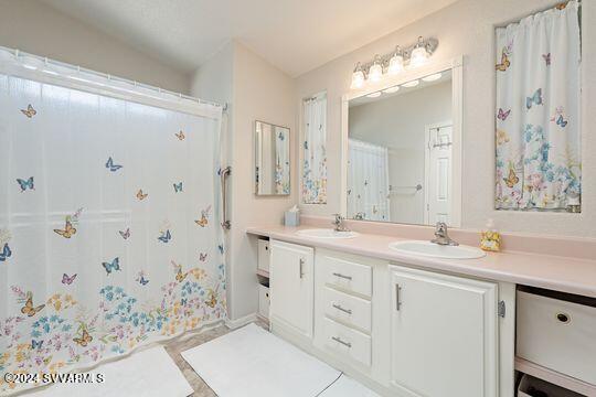 2050 West State Rte 89A, Unit 41 Sedona, AZ 86336 - Photo 26 of 39 master bath