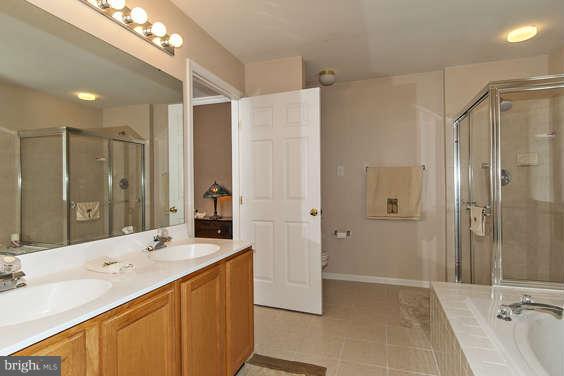 5923 Clear Ridge Road Elkridge, MD 21075 - Photo 14 of 30 Double sinks