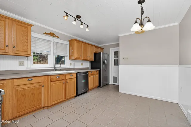 $314,900 | 1 Velina Drive, Guilderland, NY 12203