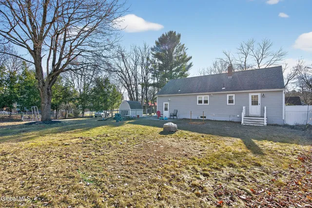 $314,900 | 1 Velina Drive, Guilderland, NY 12203