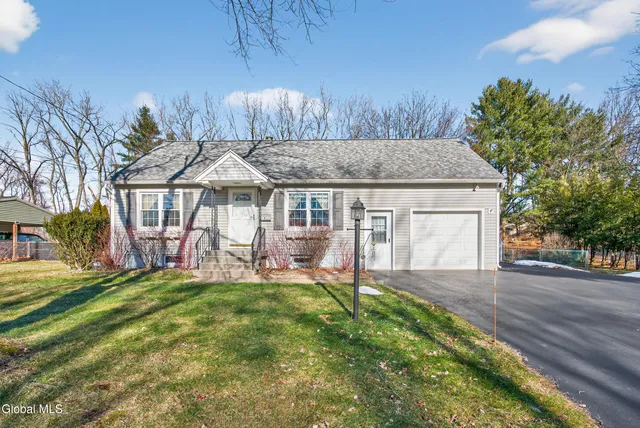 $314,900 | 1 Velina Drive, Guilderland, NY 12203