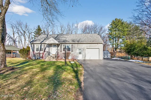 $314,900 | 1 Velina Drive, Guilderland, NY 12203