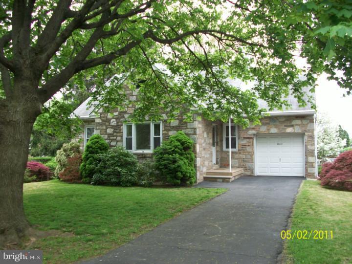 11 Cameron Road Willow Grove, PA 19090 - Photo 1 of 10 Gallery Image 1