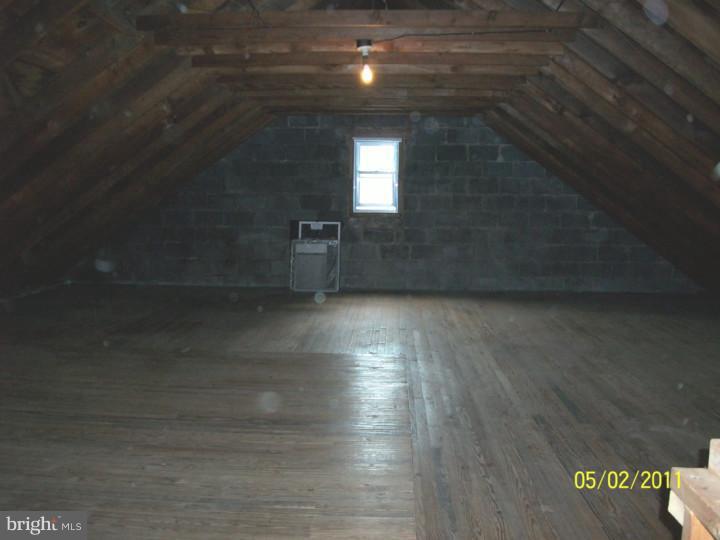 11 Cameron Road Willow Grove, PA 19090 - Photo 8 of 10 Gallery Image 8