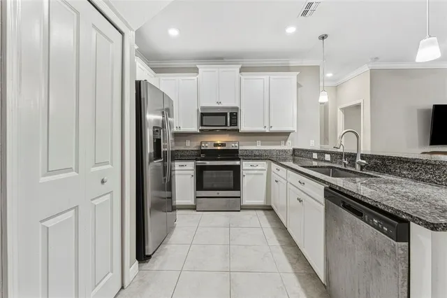 $2,800 | 2271 Cerulean Sky Drive, Lutz, FL 33558