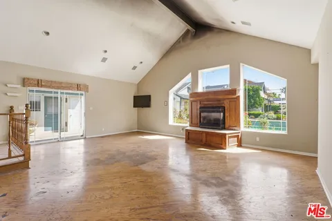 $1,099,999 | 6956 Wish Avenue, Van Nuys, CA 91406