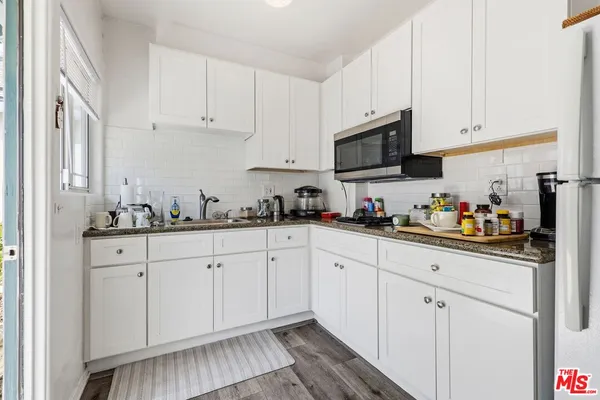 $1,099,999 | 6956 Wish Avenue, Van Nuys, CA 91406