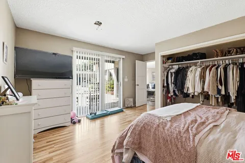 $1,099,999 | 6956 Wish Avenue, Van Nuys, CA 91406