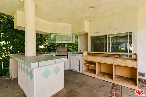 $1,099,999 | 6956 Wish Avenue, Van Nuys, CA 91406