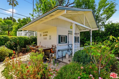 $1,099,999 | 6956 Wish Avenue, Van Nuys, CA 91406