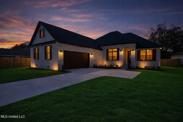 $519,500 | 620 Old Savannah Drive, Long Beach, MS 39560