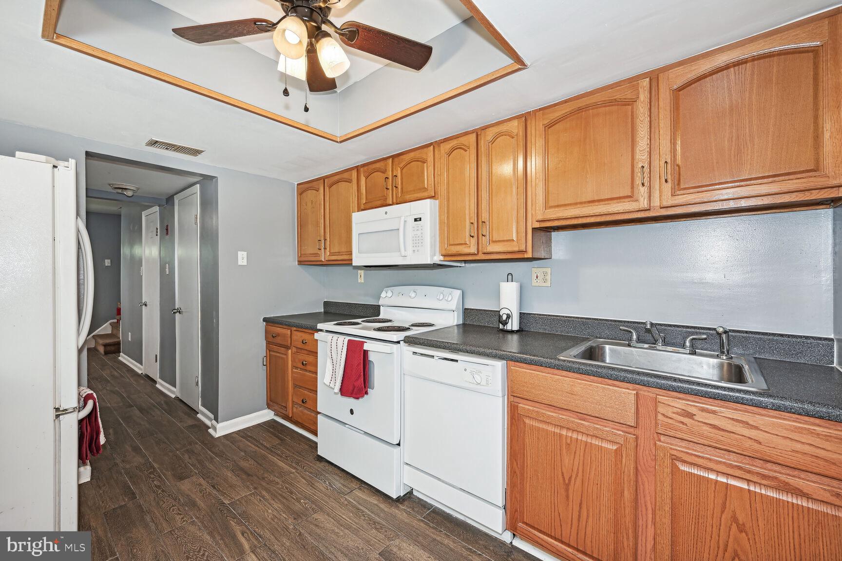 4 Rutledge Place Willingboro, NJ 08046 - Photo 12 of 25 Gallery Image 12