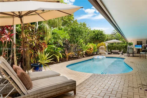 $1,995,000 | 12926 Southwest 104th Place, Miami, FL 33176