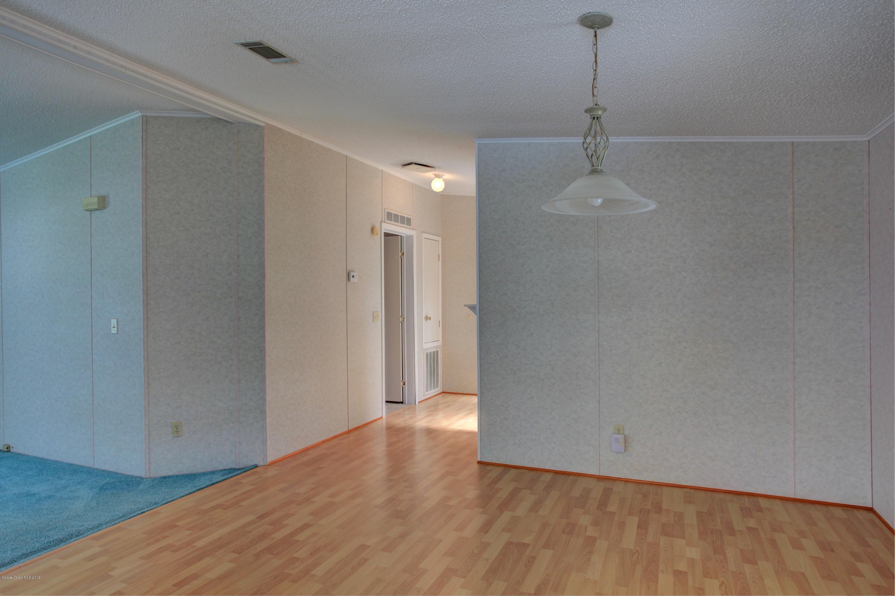 428 Papaya Circle Barefoot Bay, FL 32976 - Photo 16 of 37 E3