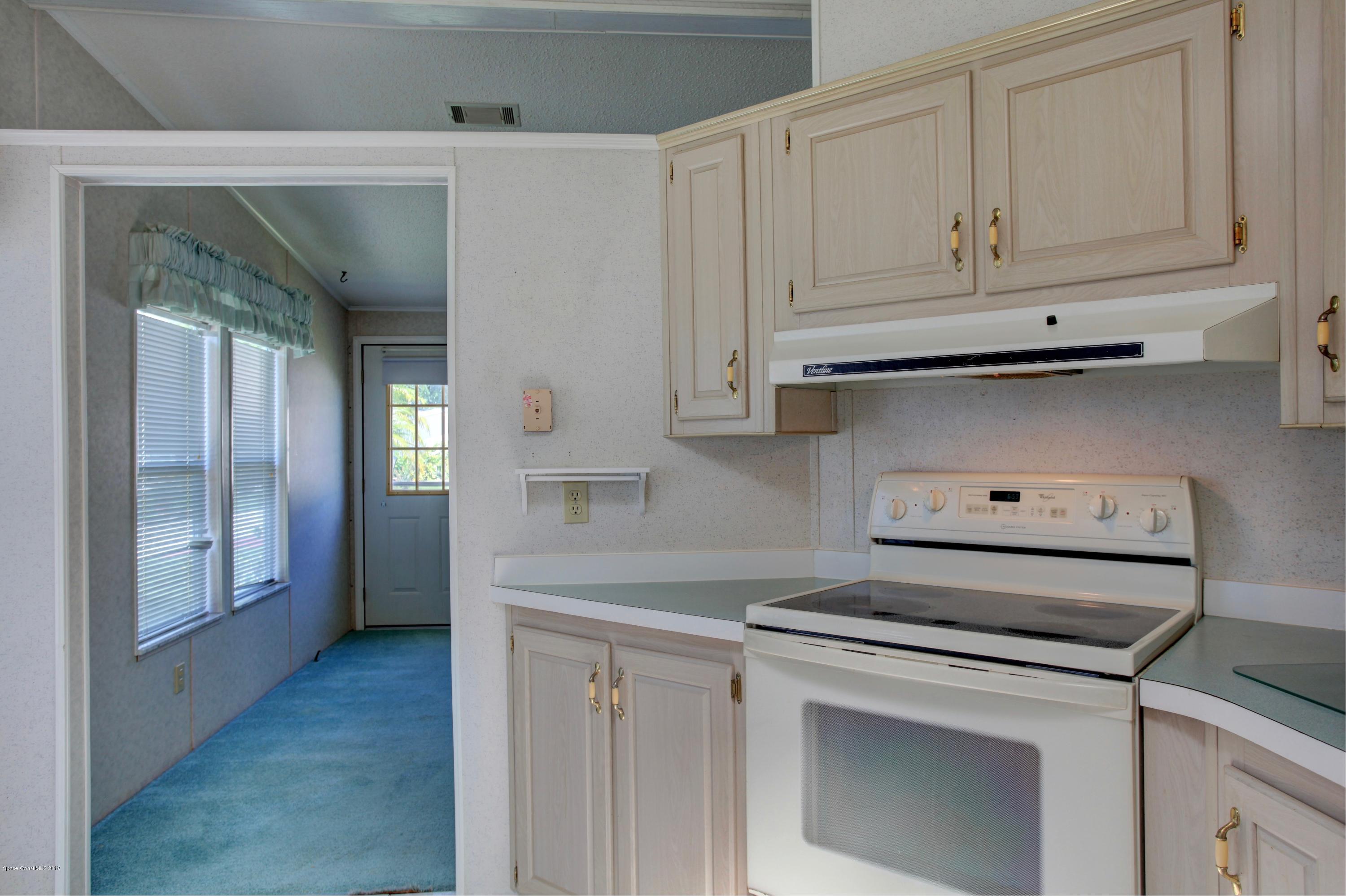 428 Papaya Circle Barefoot Bay, FL 32976 - Photo 20 of 37 F4