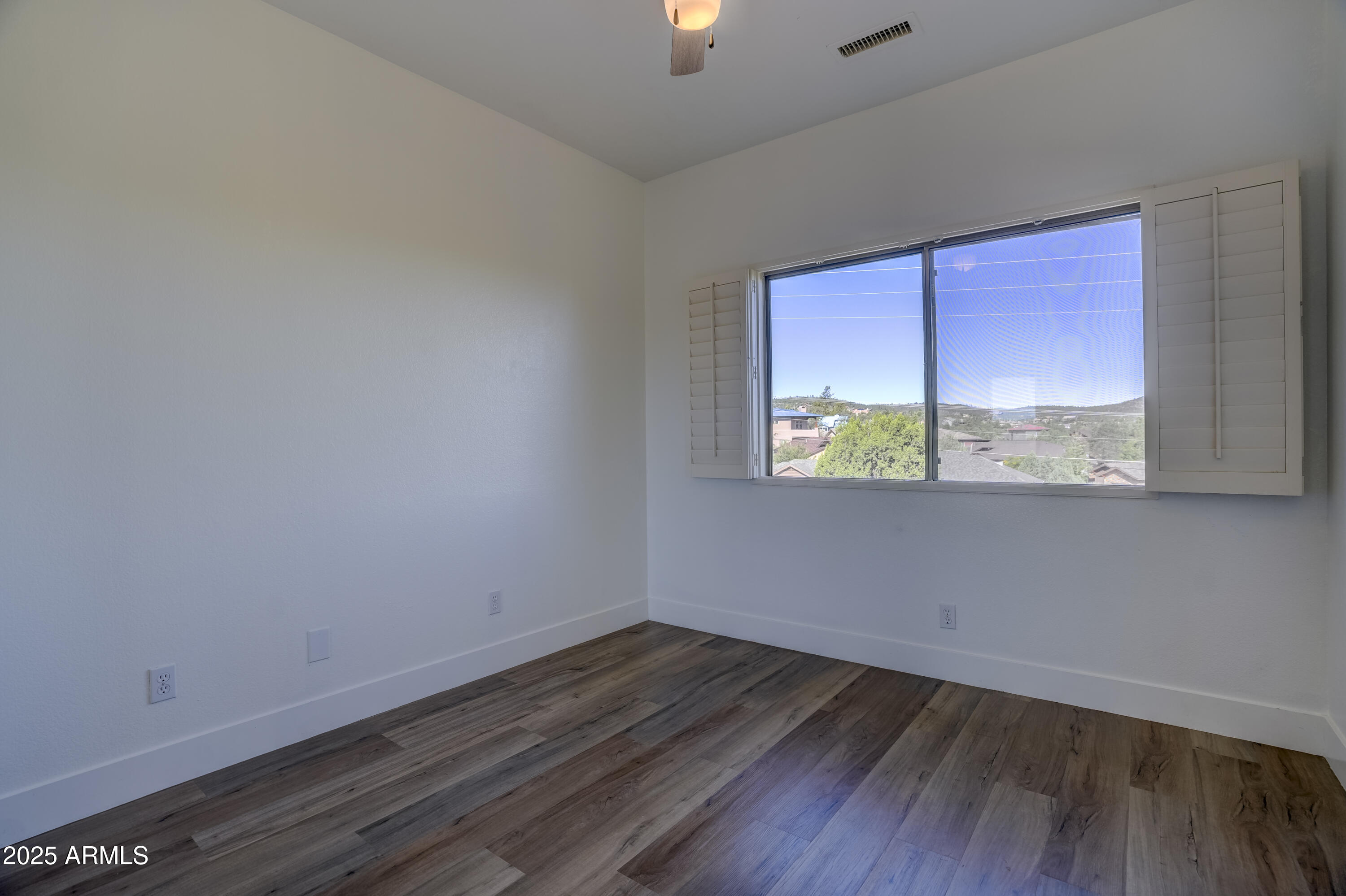 1483 Copper Basin Road Prescott, AZ 86303 - Photo 15 of 40 Guest Bedroom 1