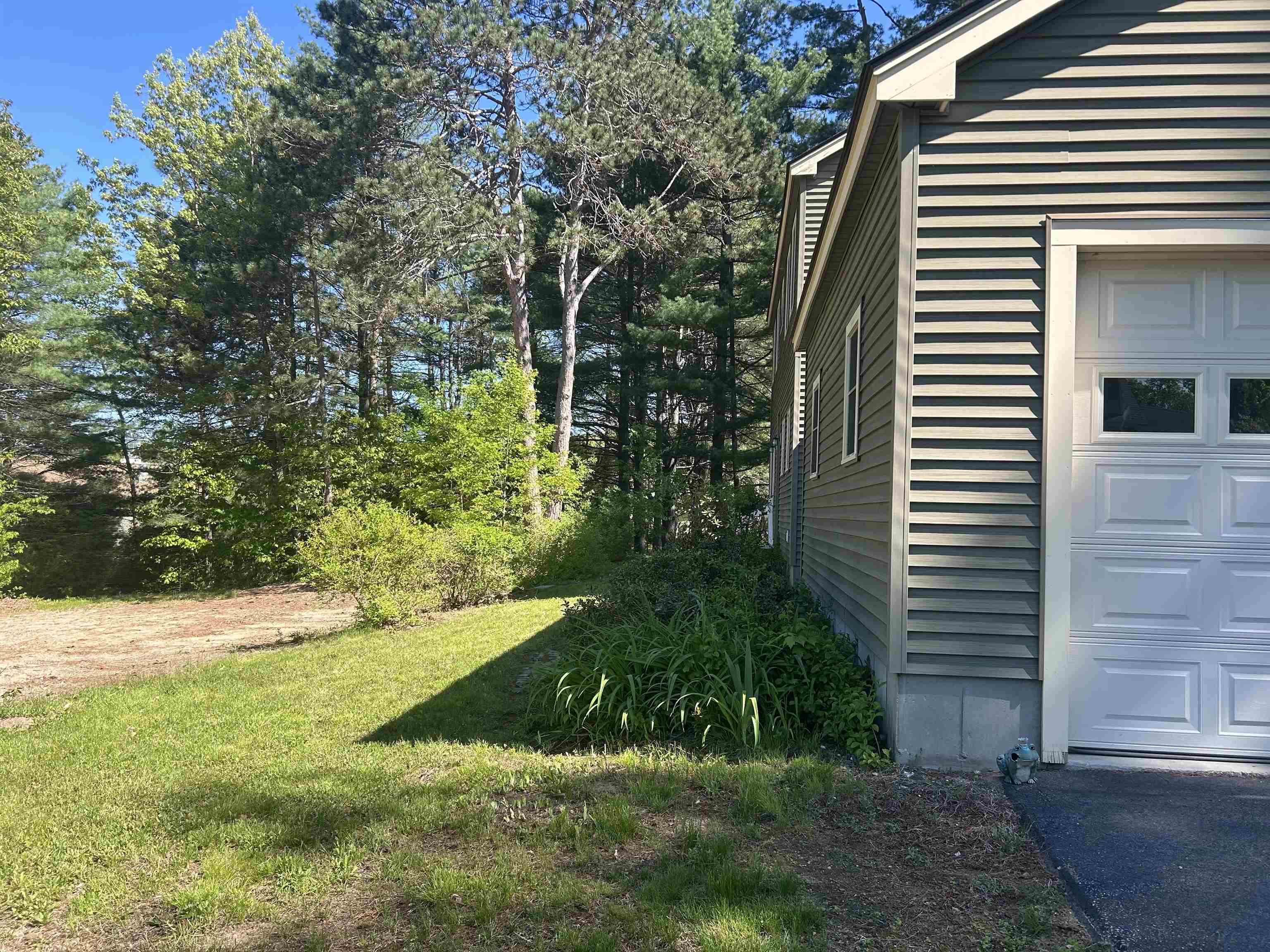 11 Morrison Avenue Meredith, NH 03253 - Photo 12 of 40