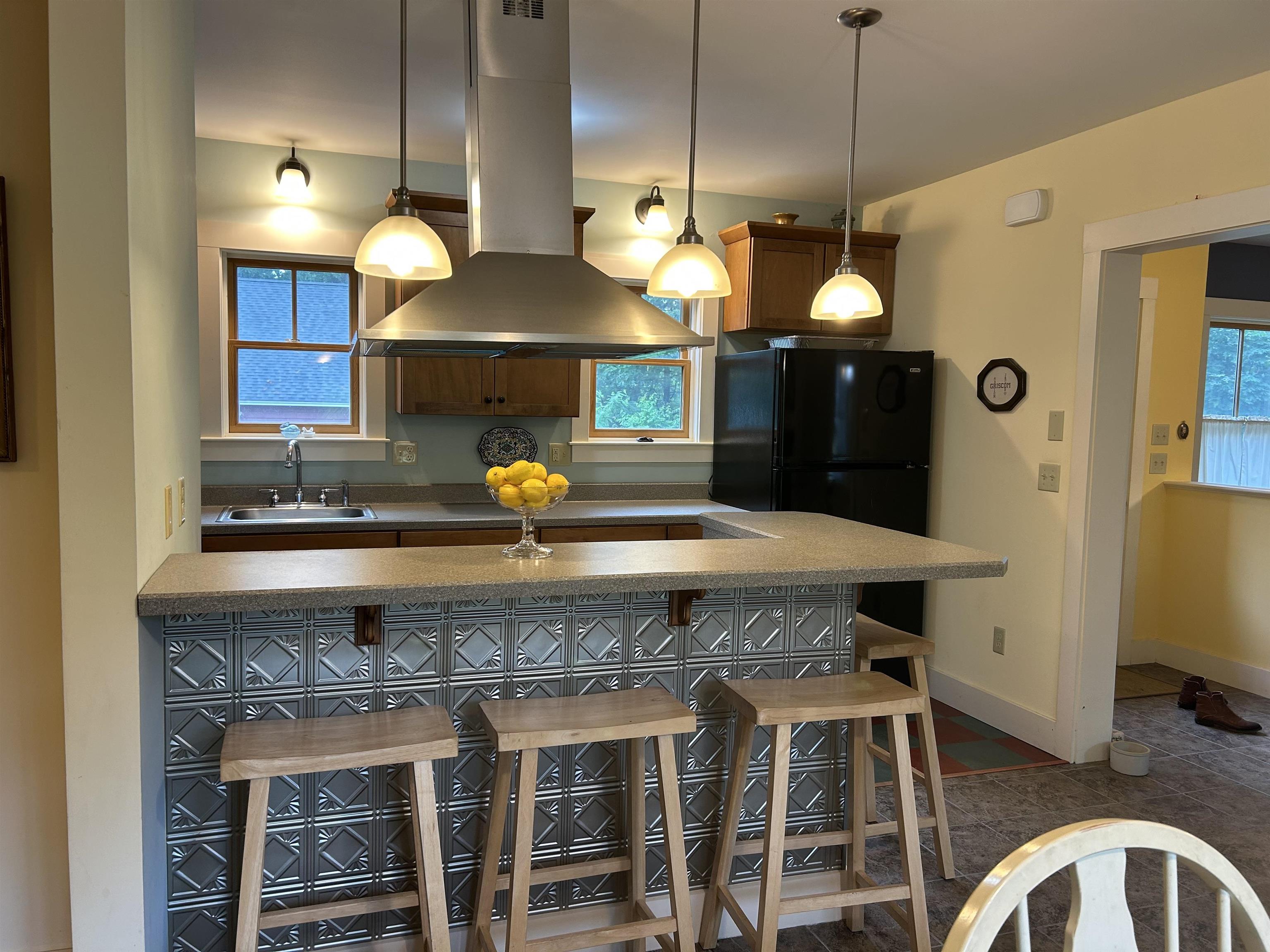 11 Morrison Avenue Meredith, NH 03253 - Photo 17 of 40