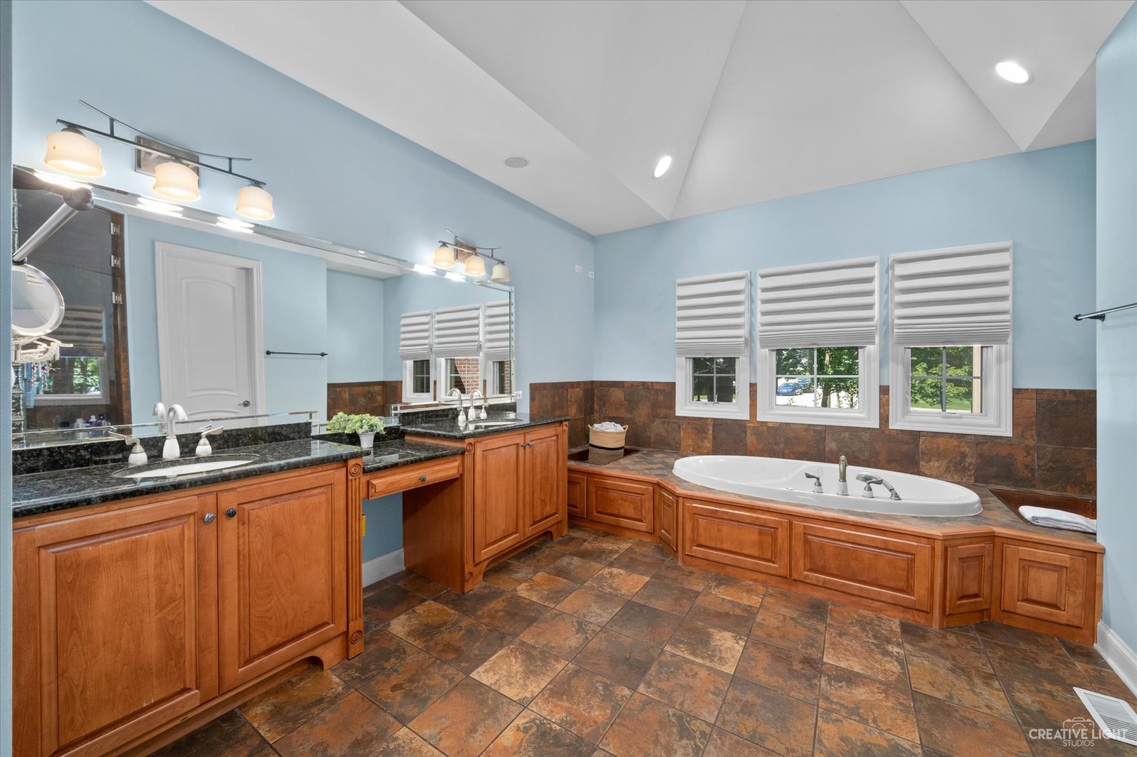 521 Chatfield Road New Lenox, IL 60451 - Photo 28 of 48 a large kitchen with a large window
