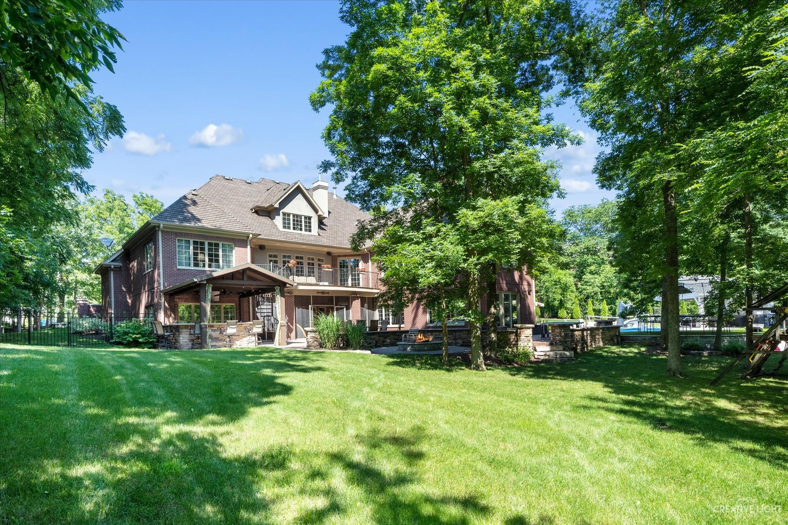 521 Chatfield Road New Lenox, IL 60451 - Photo 42 of 48 a front view of a house with garden