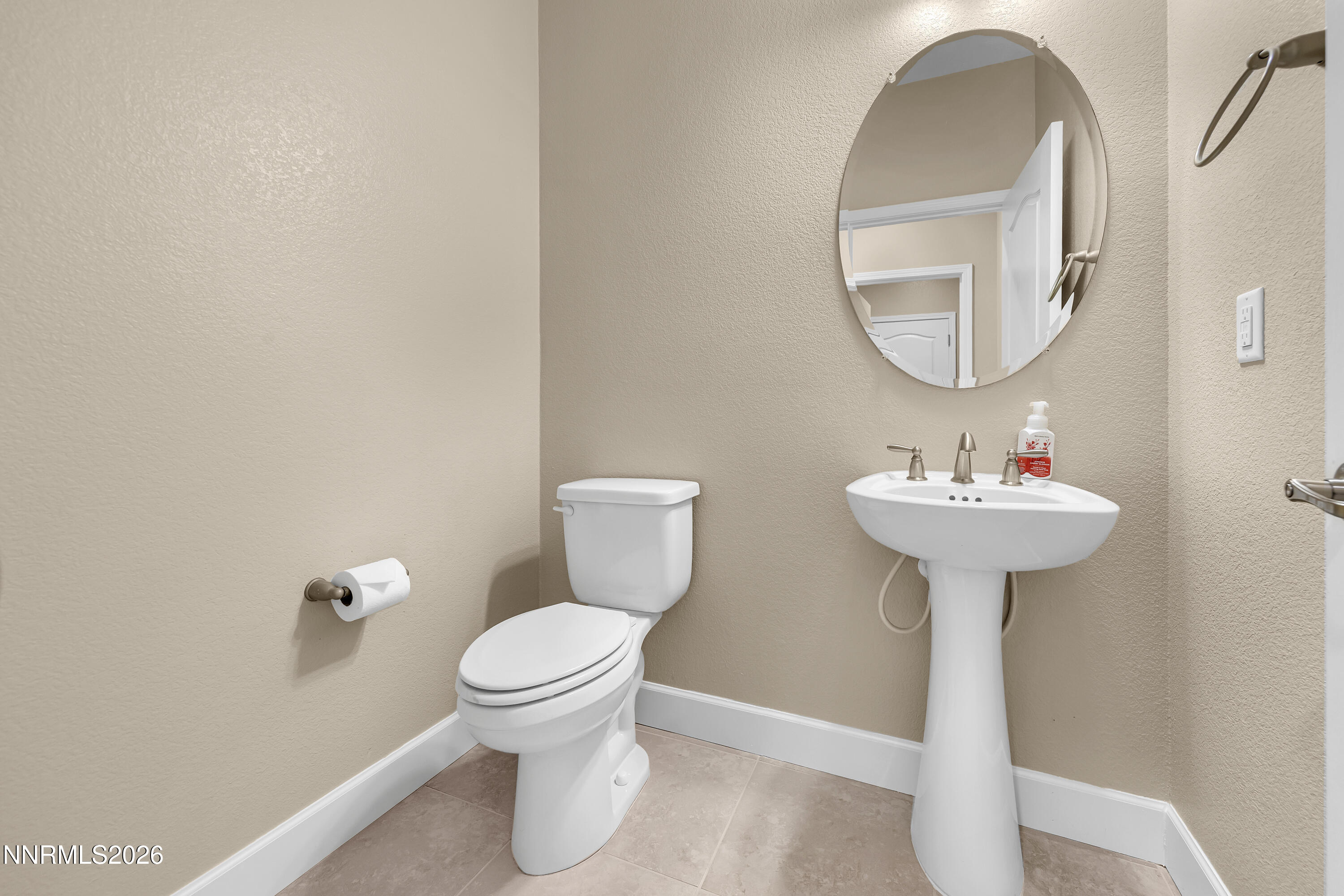 10475 Mott Court Reno, NV 89521 - Photo 32 of 44 Mott10475-038