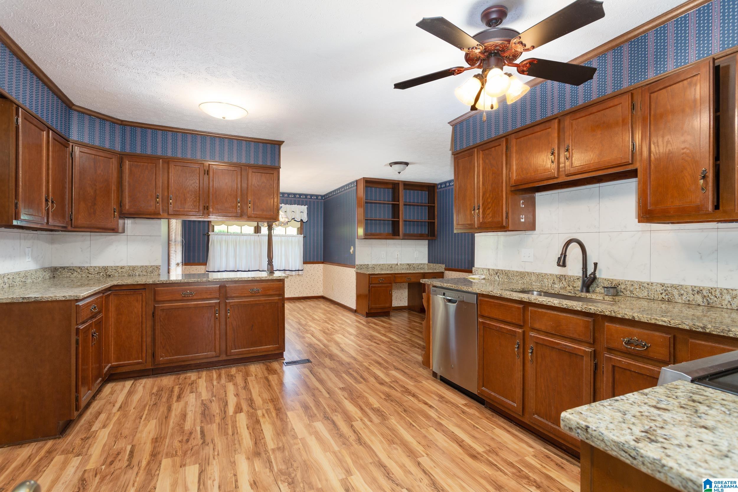 2200 Henry Road Anniston, AL 36207 - Photo 6 of 37