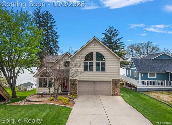 $1,275,000 | 4521 Parnell Drive, Clarkston, MI 48346