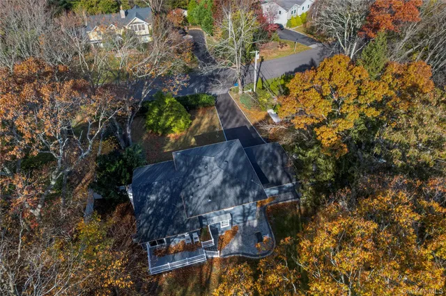 a view of outside house