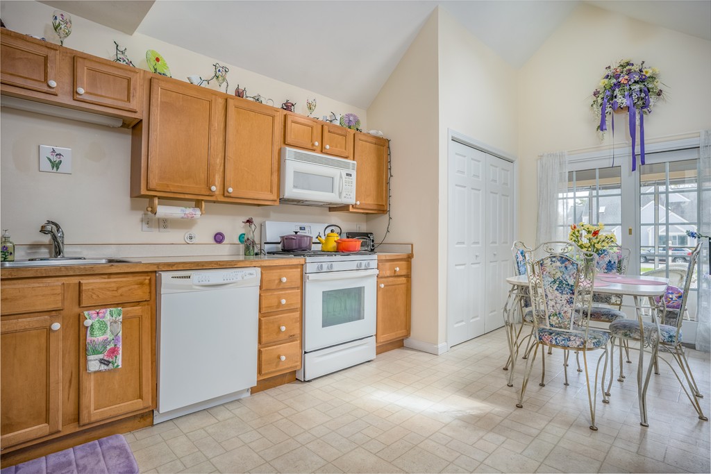 6 Red Cedar Road, Unit 6 Mashpee, MA 02649 - Photo 5 of 28 Gallery Image 5