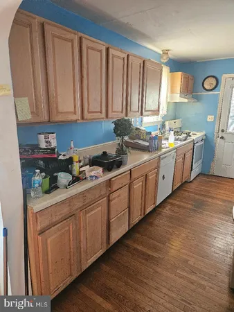 a kitchen with lots of counter top space