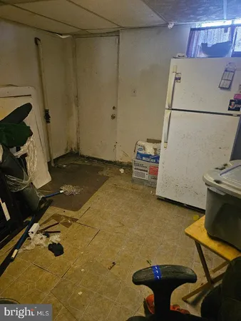 a view of utility room