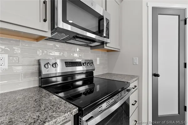 $449,900 | 7039 Oaken Lane, Unit 233, Lanesville, IN 47136