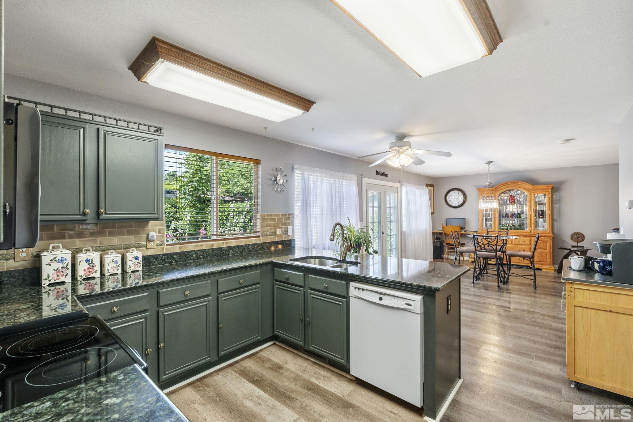 10045 Sageland Way Reno, NV 89506 - Photo 8 of 29 Photo 8