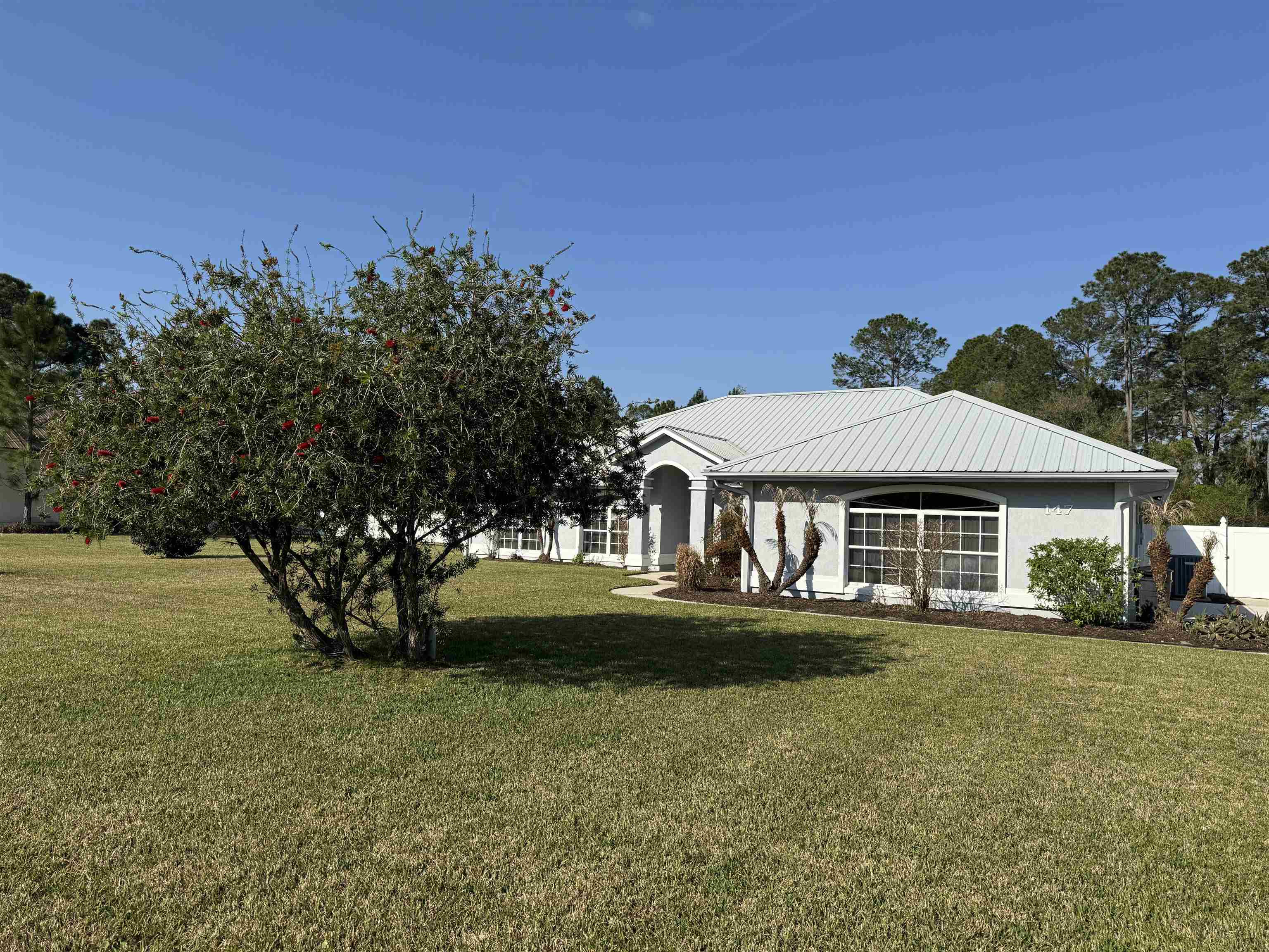 147 Confederate Point Road Palatka, FL 32177 - Photo 3 of 57 Gallery Image 3