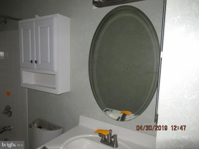3441 Barkley Woods Road Baltimore, MD 21244 - Photo 22 of 23 Bath