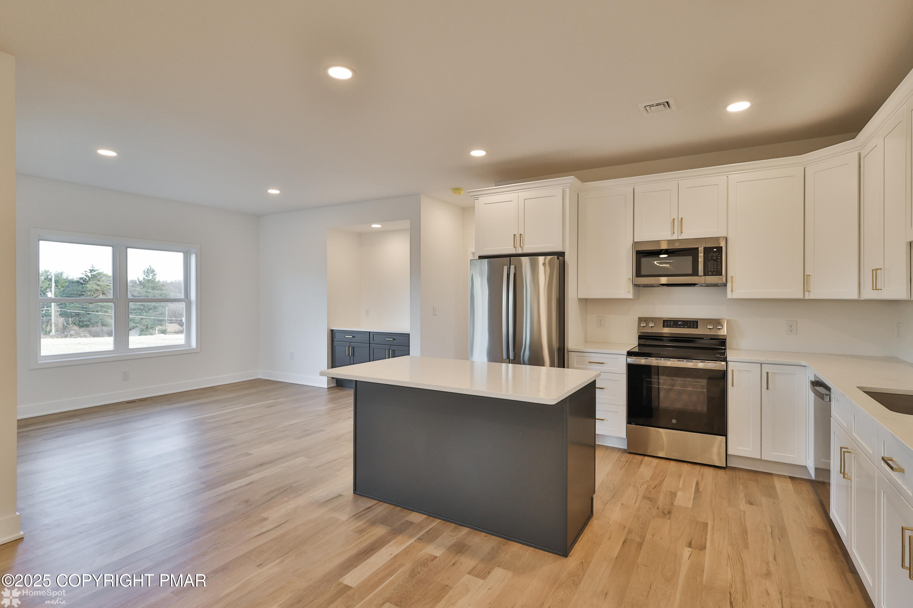 448 Long Lane Road Walnutport, PA 18088 - Photo 5 of 62 HSM (34 of 82)