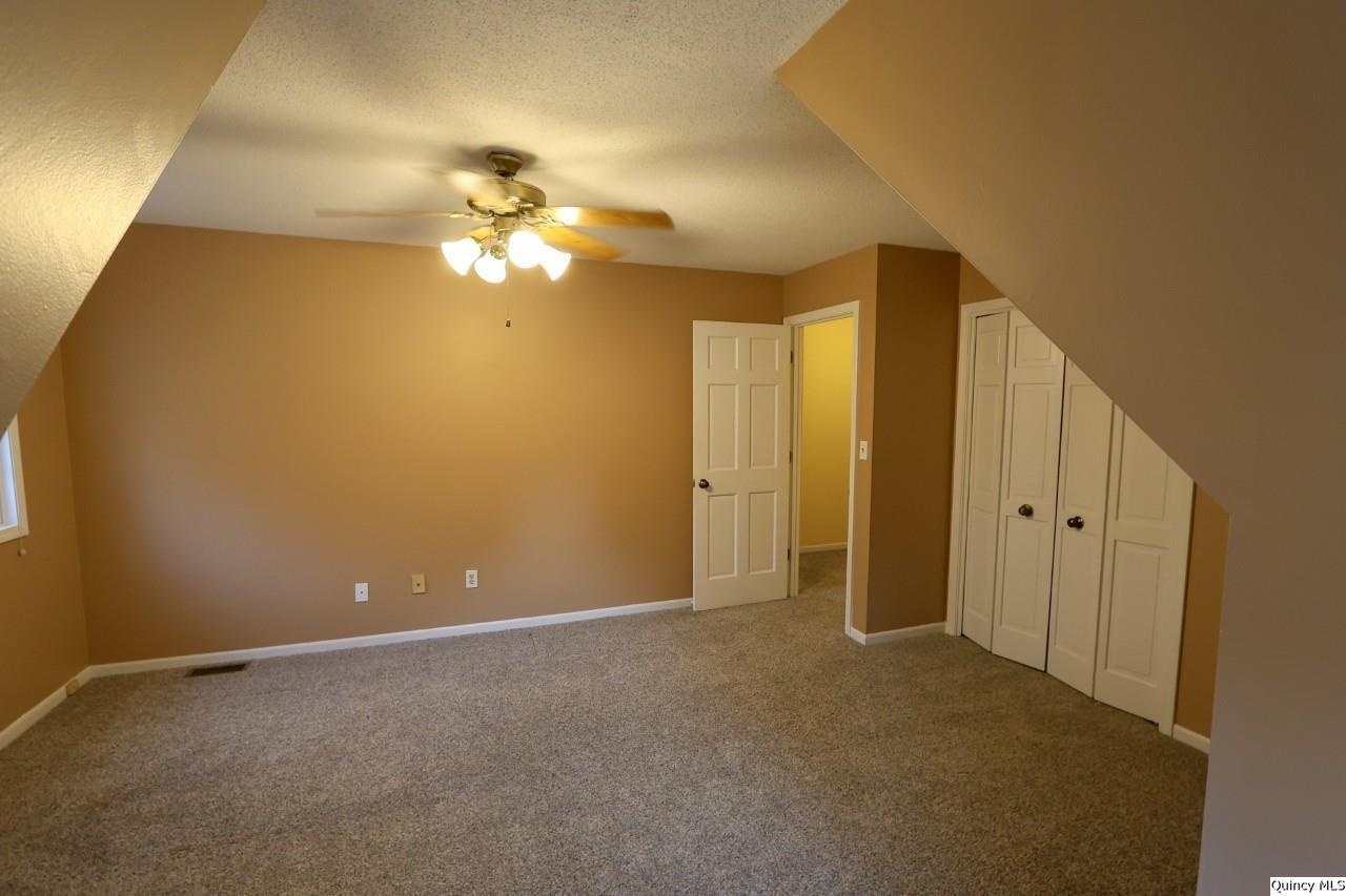 2123 South 30th Street Quincy, IL 62301 - Photo 24 of 36 a view of an empty room