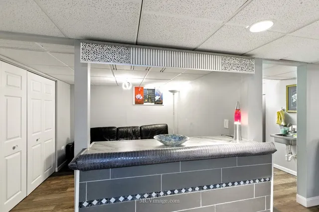 $625,000 | 3835 Huntington Boulevard, Hoffman Estates, IL 60192