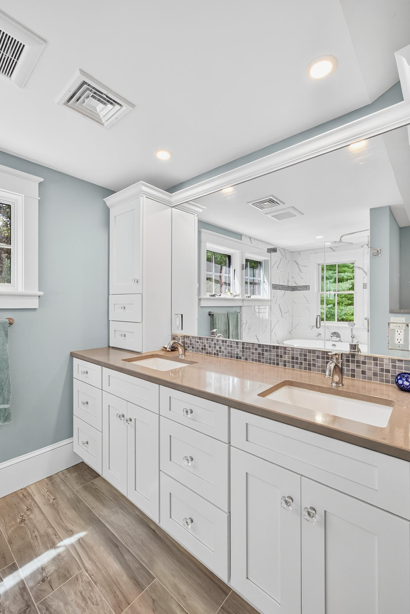 105 Bay Road Cotuit, MA 02635 - Photo 40 of 47 077_9L4A8495