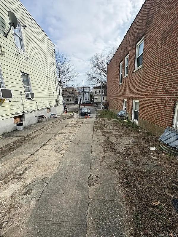 106-13 34th Avenue Queens, NY 11368 - Photo 3 of 22