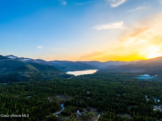 $1,488,000 | 5867 West Sparrowhawk Drive, Rathdrum, ID 83858