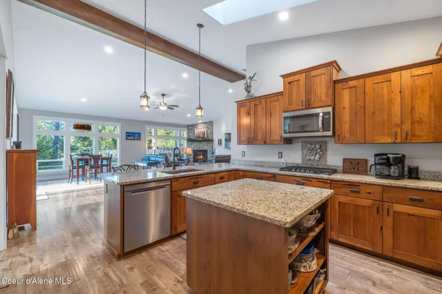 $1,488,000 | 5867 West Sparrowhawk Drive, Rathdrum, ID 83858