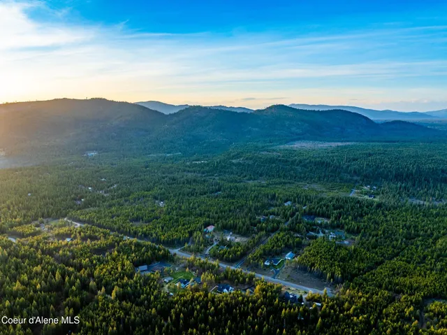 $1,488,000 | 5867 West Sparrowhawk Drive, Rathdrum, ID 83858