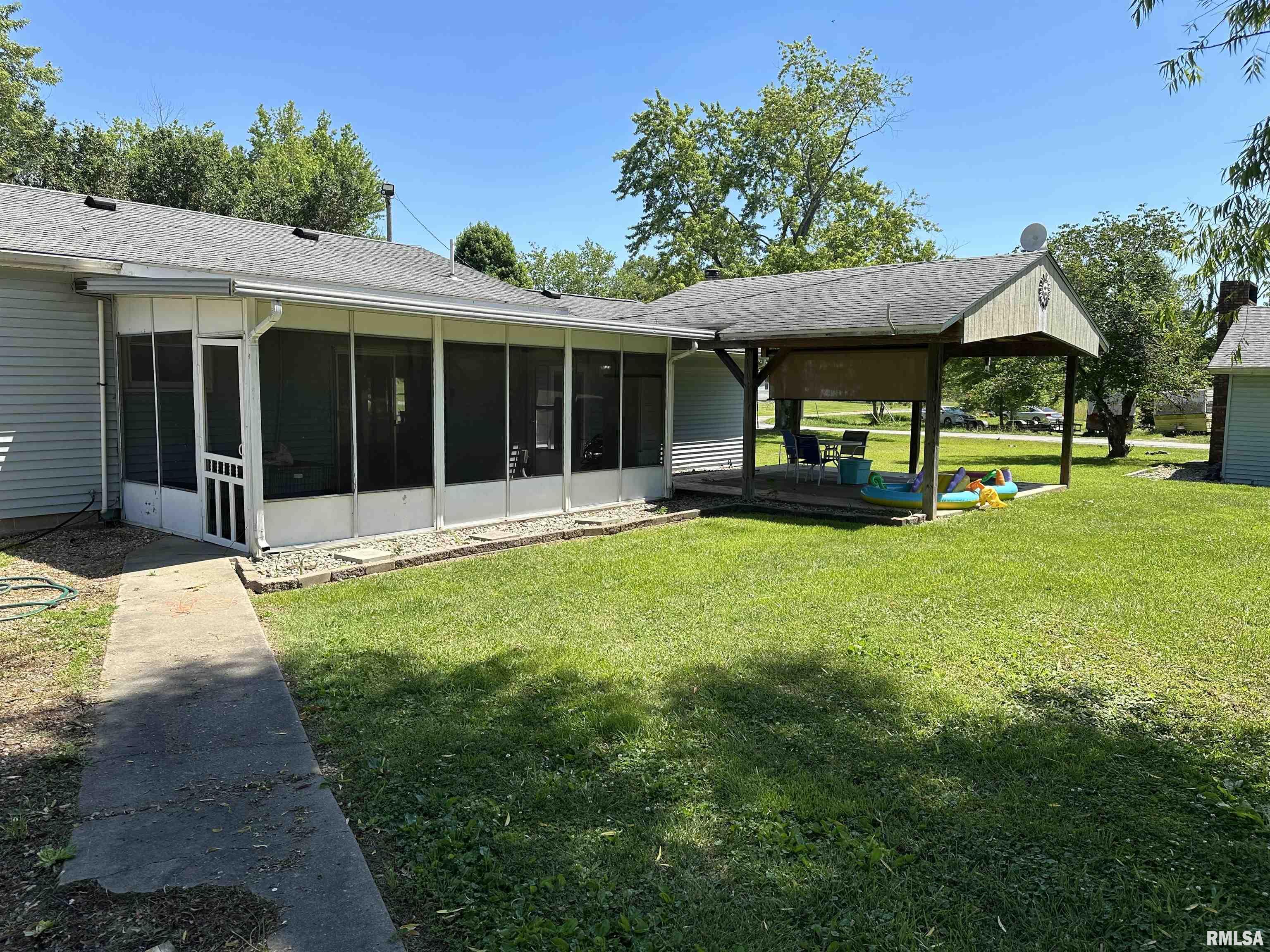 509 Berry Street Freeman Spur, IL 62841 - Photo 35 of 42