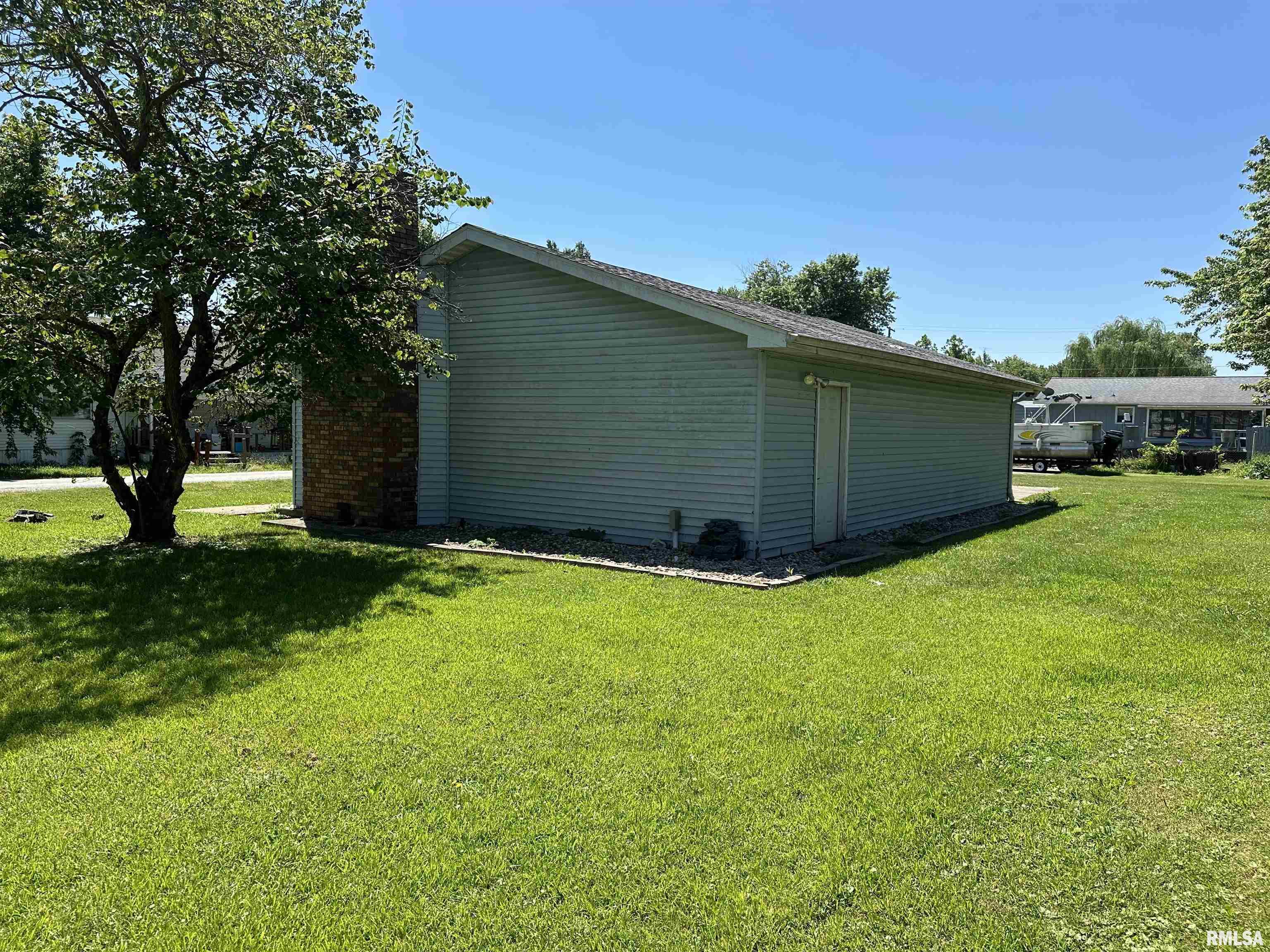 509 Berry Street Freeman Spur, IL 62841 - Photo 36 of 42