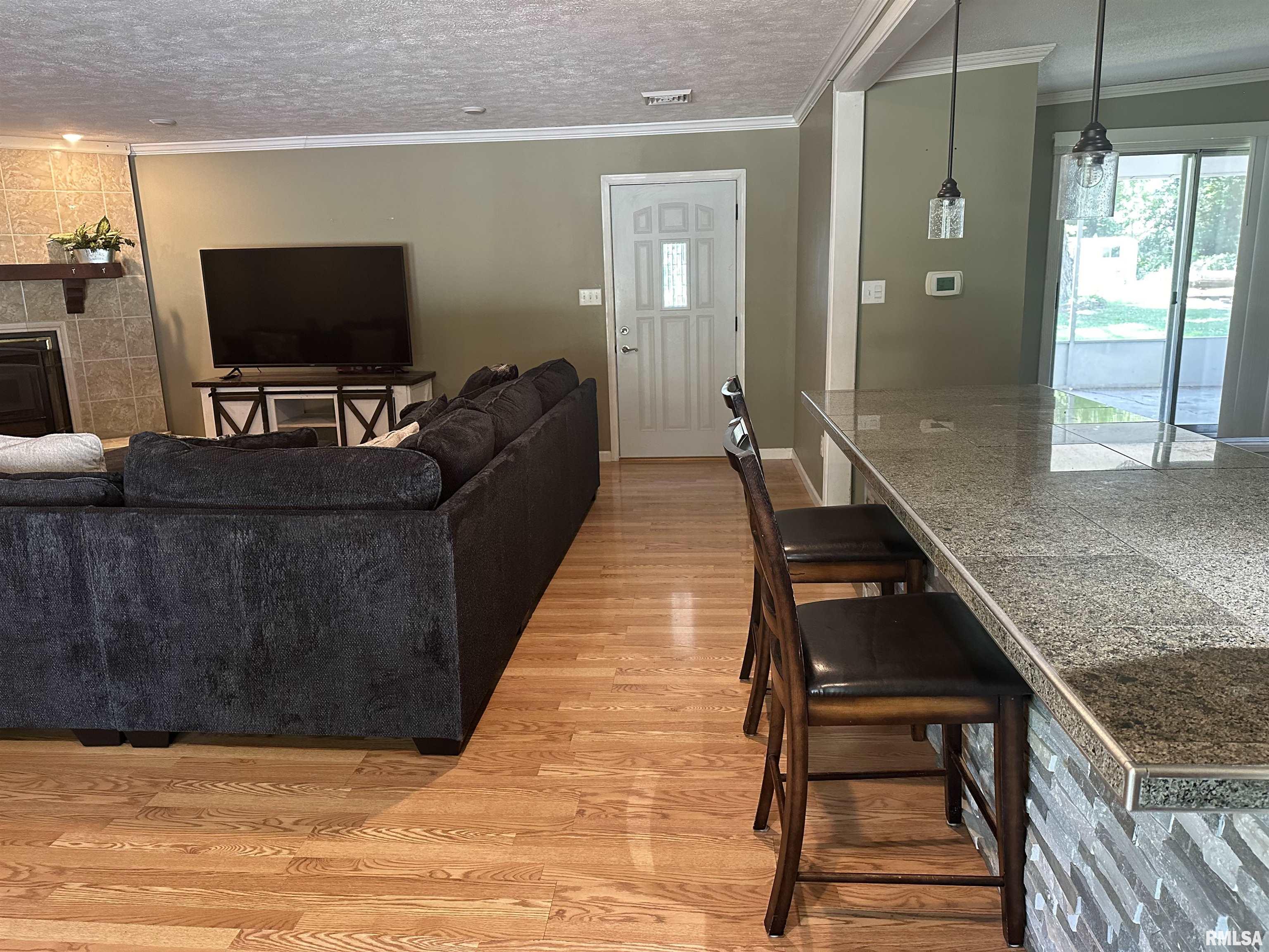 509 Berry Street Freeman Spur, IL 62841 - Photo 8 of 42