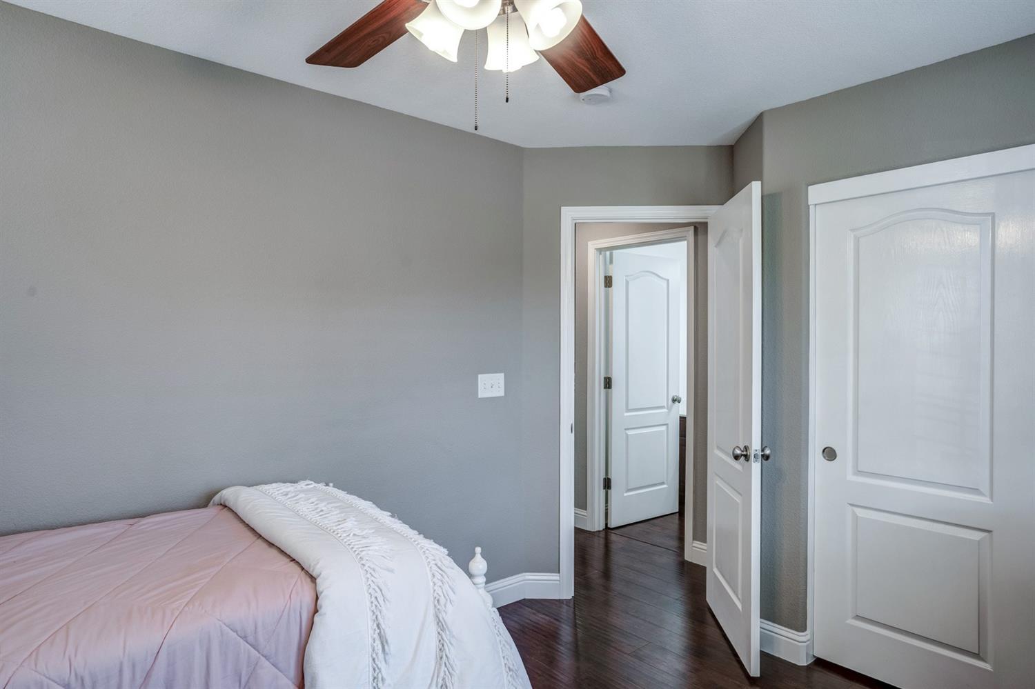 692 Blueberry Lane Madera, CA 93638 - Photo 24 of 43