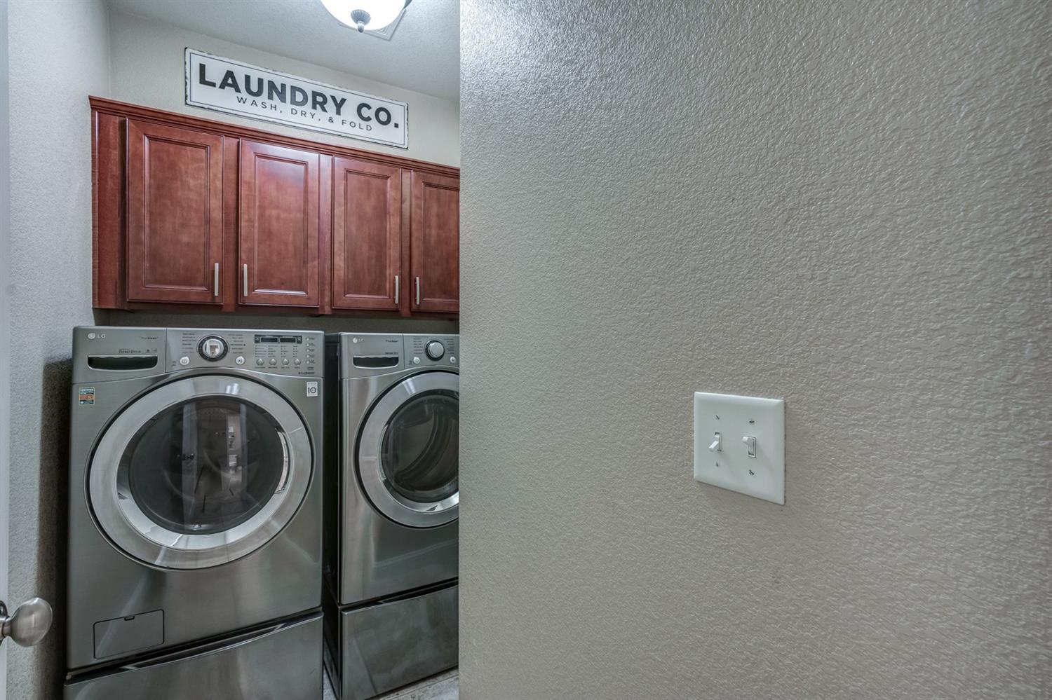 692 Blueberry Lane Madera, CA 93638 - Photo 34 of 43