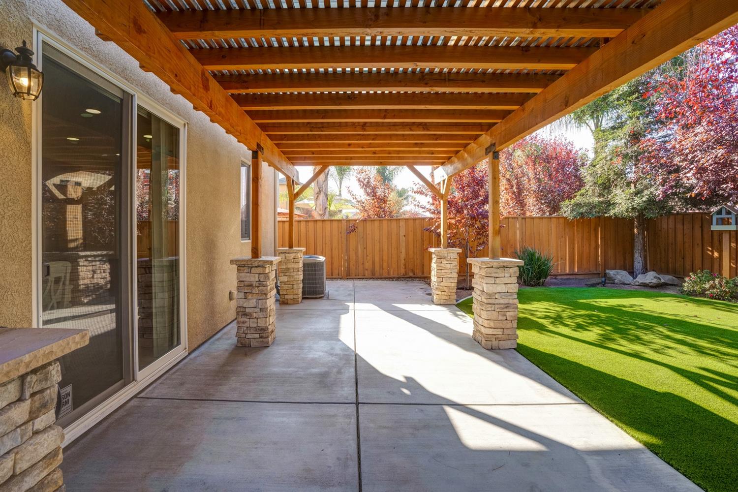 692 Blueberry Lane Madera, CA 93638 - Photo 37 of 43